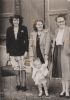 ALOPS01 OPSTAELE Georgina Delphina (midden) en BRUYNOOGHE Annie (kind) (1947).jpg
